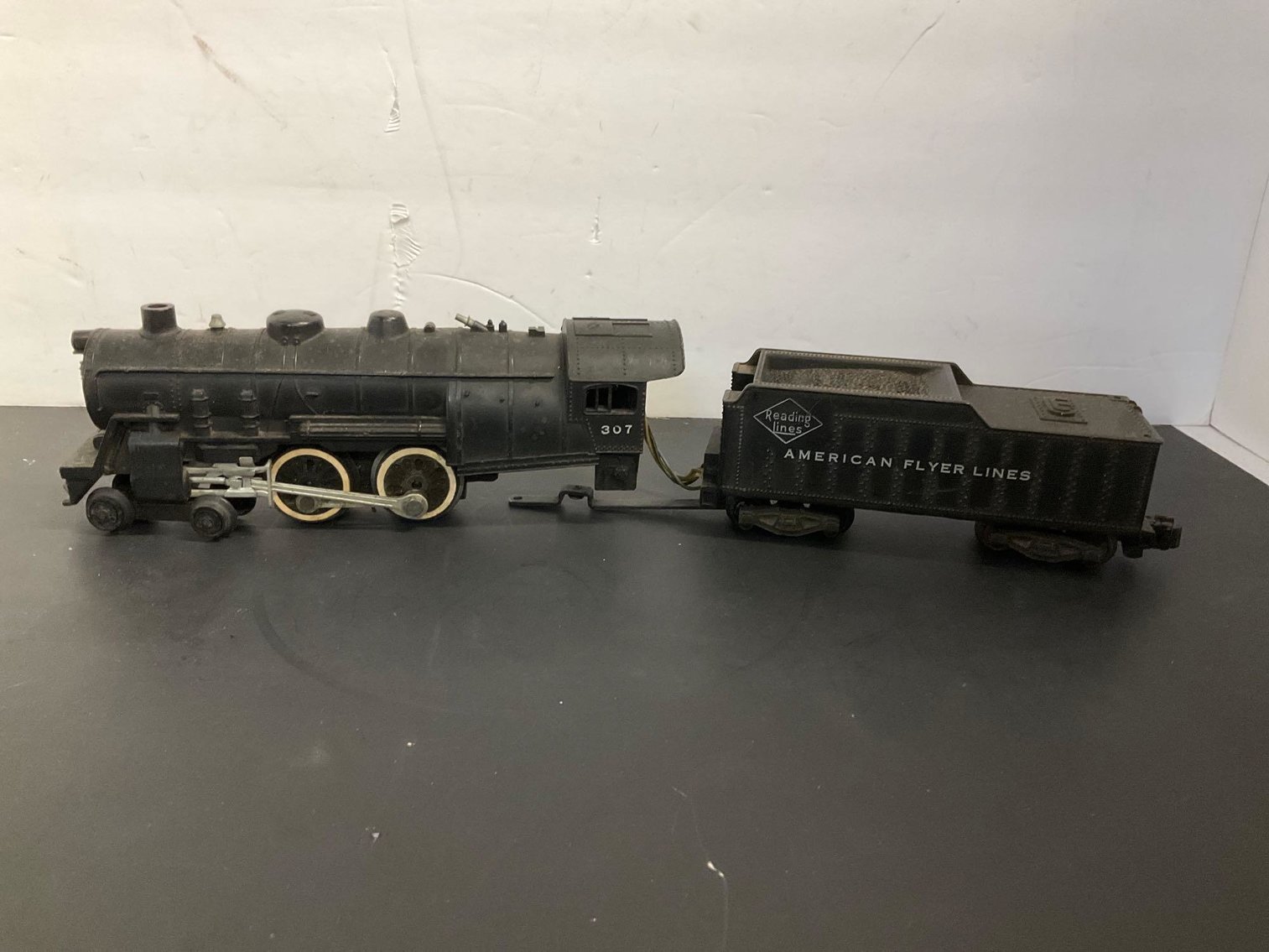 Image for Furniture, Collectibles, Train related, Delinquent storage units, Household-Main office back half