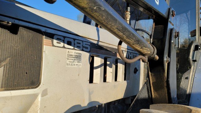 Image for 1997 Agco White 6085