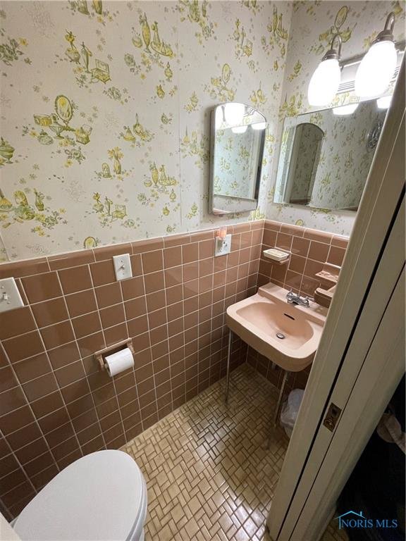 Image for MINIMUM BID AUCTION $149,000! 3647 Westchester Rd