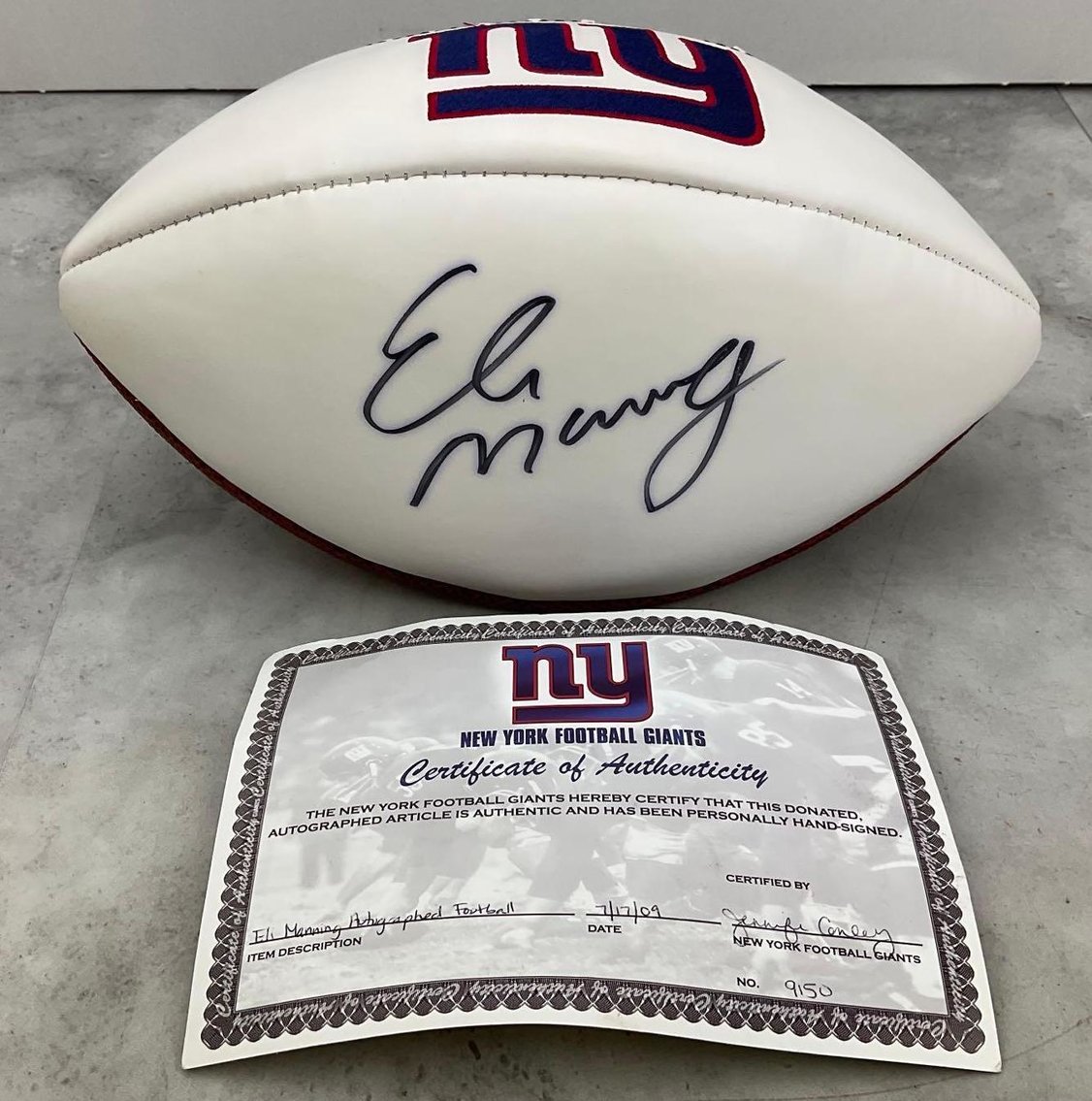 Image for Sports Memorabilia | May 4, 2022 at 8:00 PM