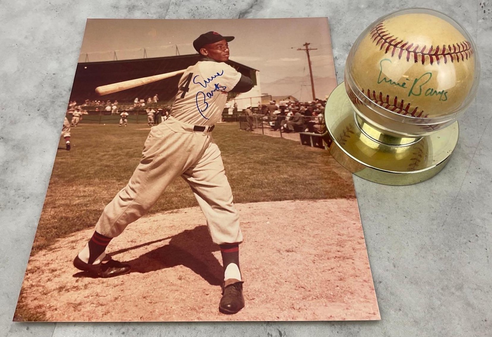 Image for Sports Memorabilia | May 4, 2022 at 8:00 PM