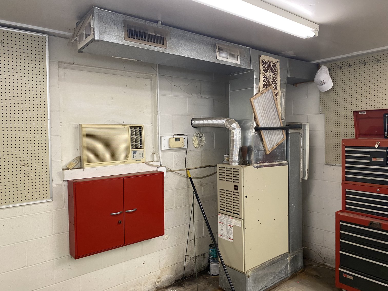 Image for Estate of Ronnie Jones - 3 BR Brick Rancher with 4 Car Garage - 1 AC lot - Hanover Highschool District - 8250 Cadys Mill Rd, Hanover VA 23069