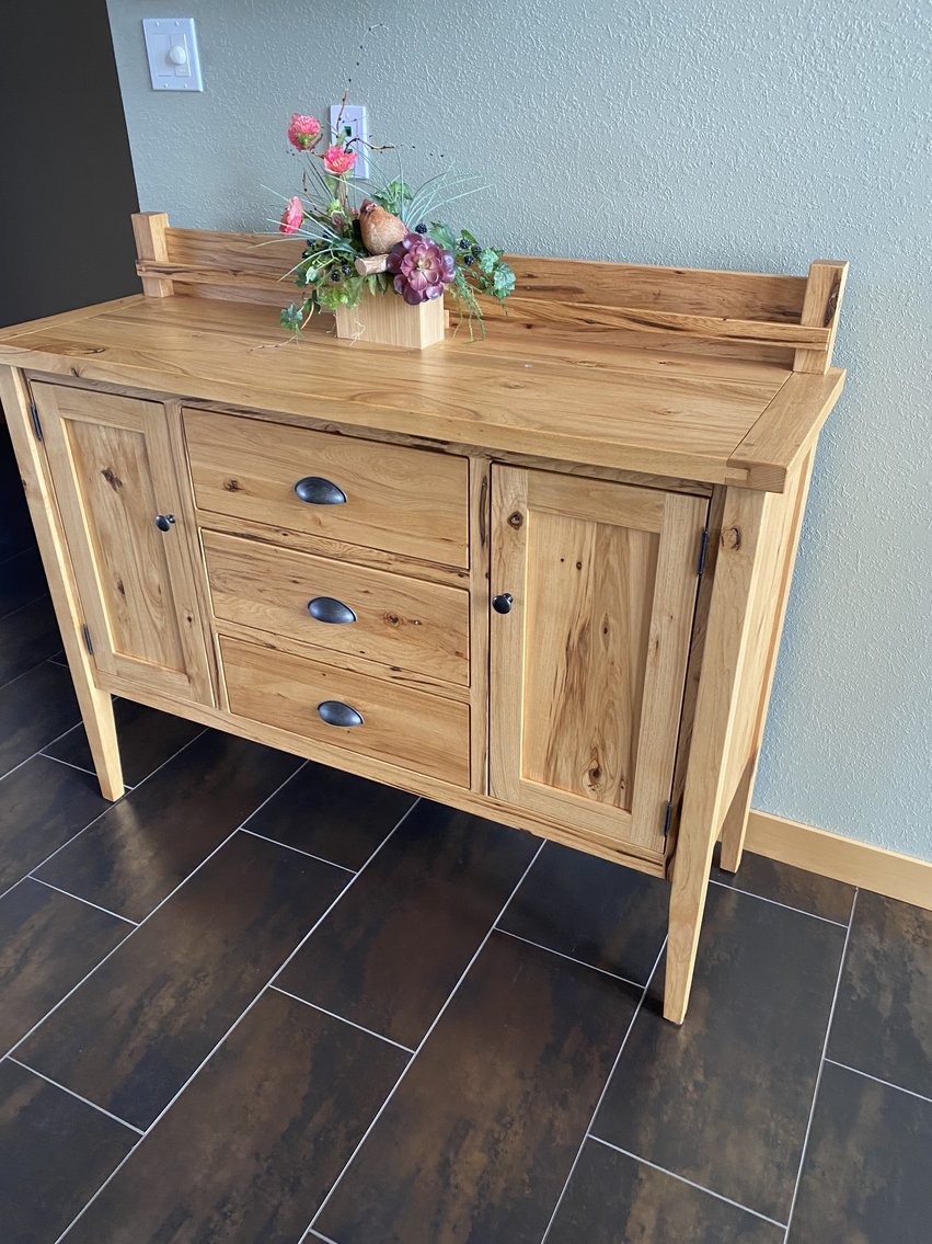 Image for SANDY & MARK ELWOOD MOVING ONLINE ONLY AUCTION