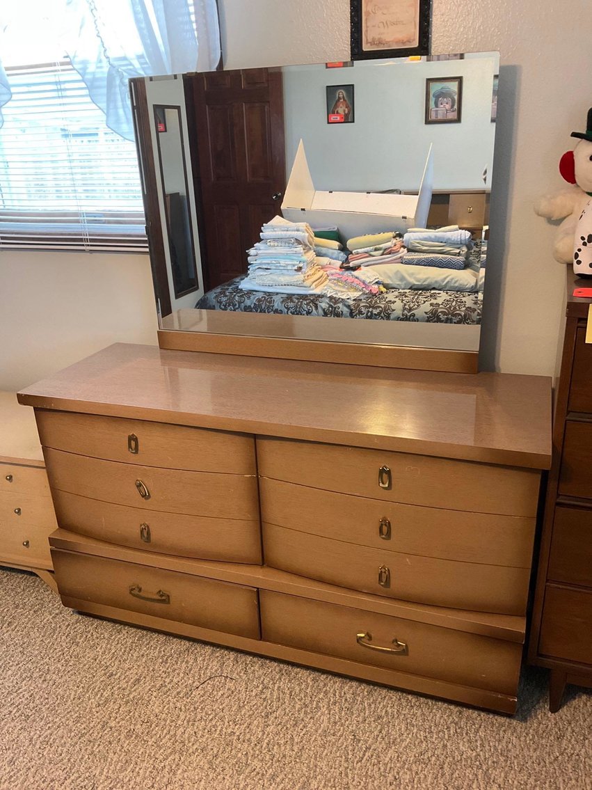 Image for Furniture, collectibles, household-He-Nis-Ra Lane 1 of0f 2