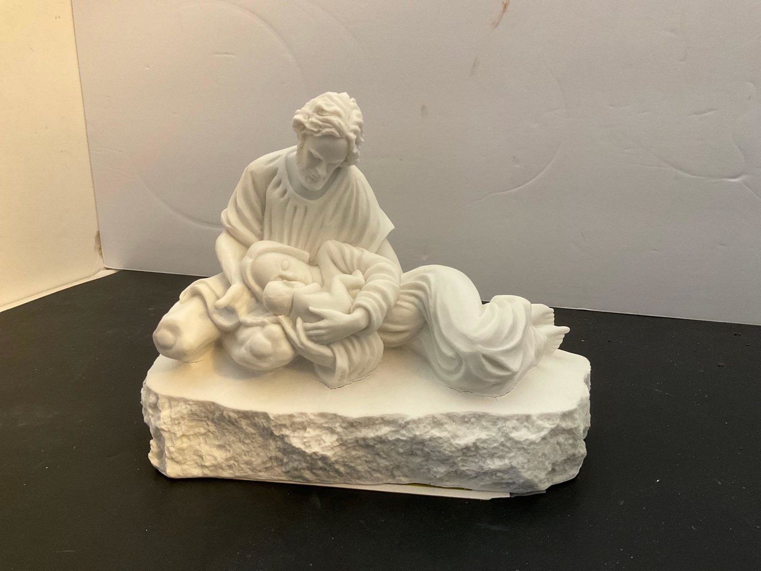 Image for Furniture, collectibles, household-He-Nis-Ra Lane 1 of0f 2