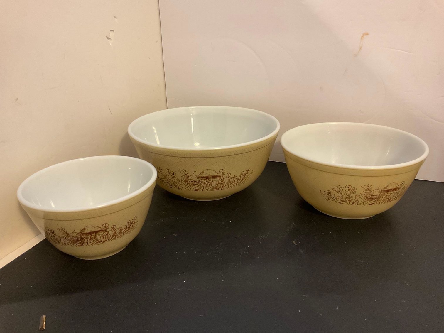 Image for Furniture, collectibles, household-He-Nis-Ra Lane 1 of0f 2