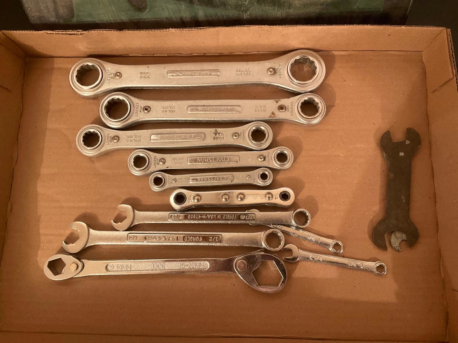 Image for Furniture, collectibles, household-He-Nis-Ra Lane 1 of0f 2