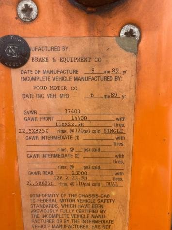 1989 Ford L8000 Salt Truck