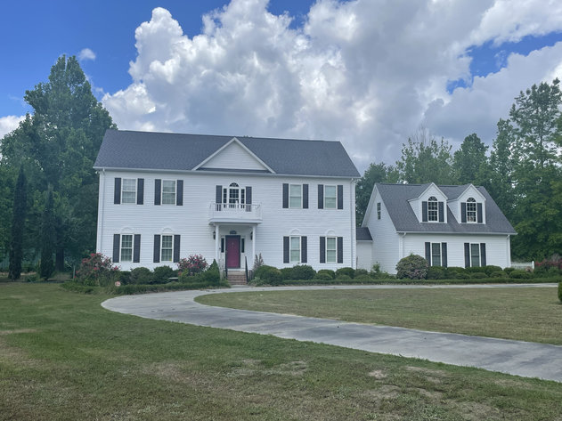 Image for Stately 2 Story, Acreage & Workshop Laurinburg, NC