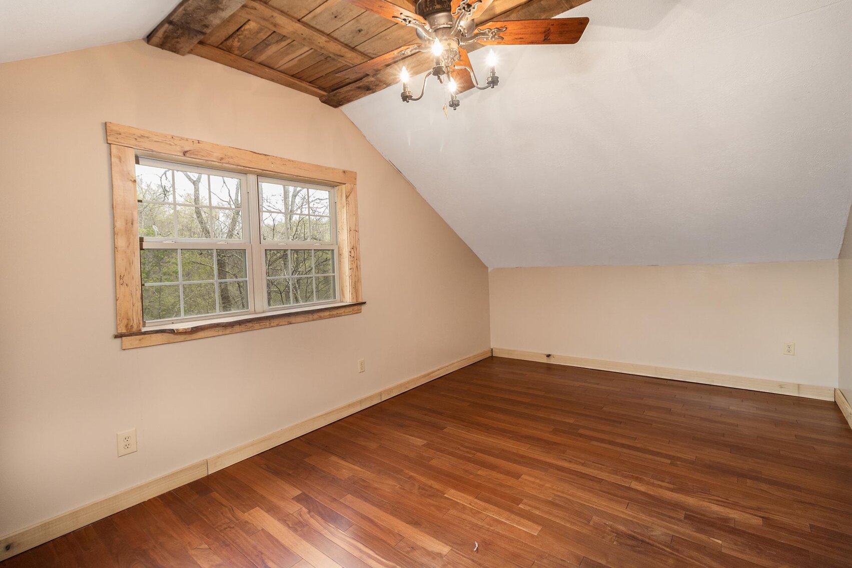 Image for SOLD $522,500 - Rustic Modern Log Home on 185 Acres