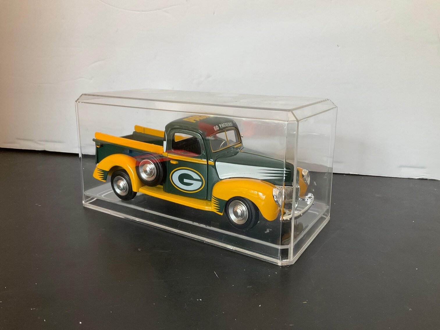 Image for Packer collectibles & household-He-Nis-Ra Lane 2 of 2