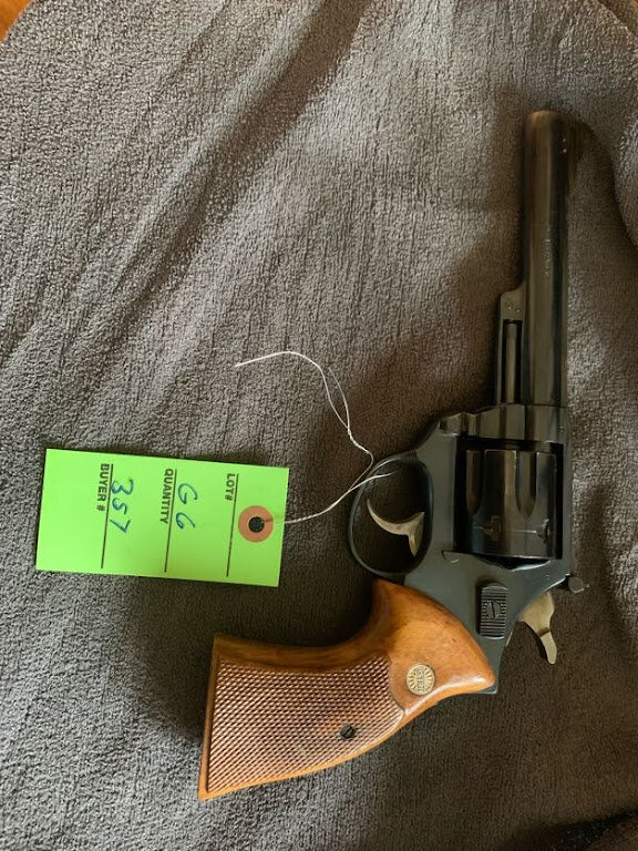 Image for Guns, Knives, & Currency Auction