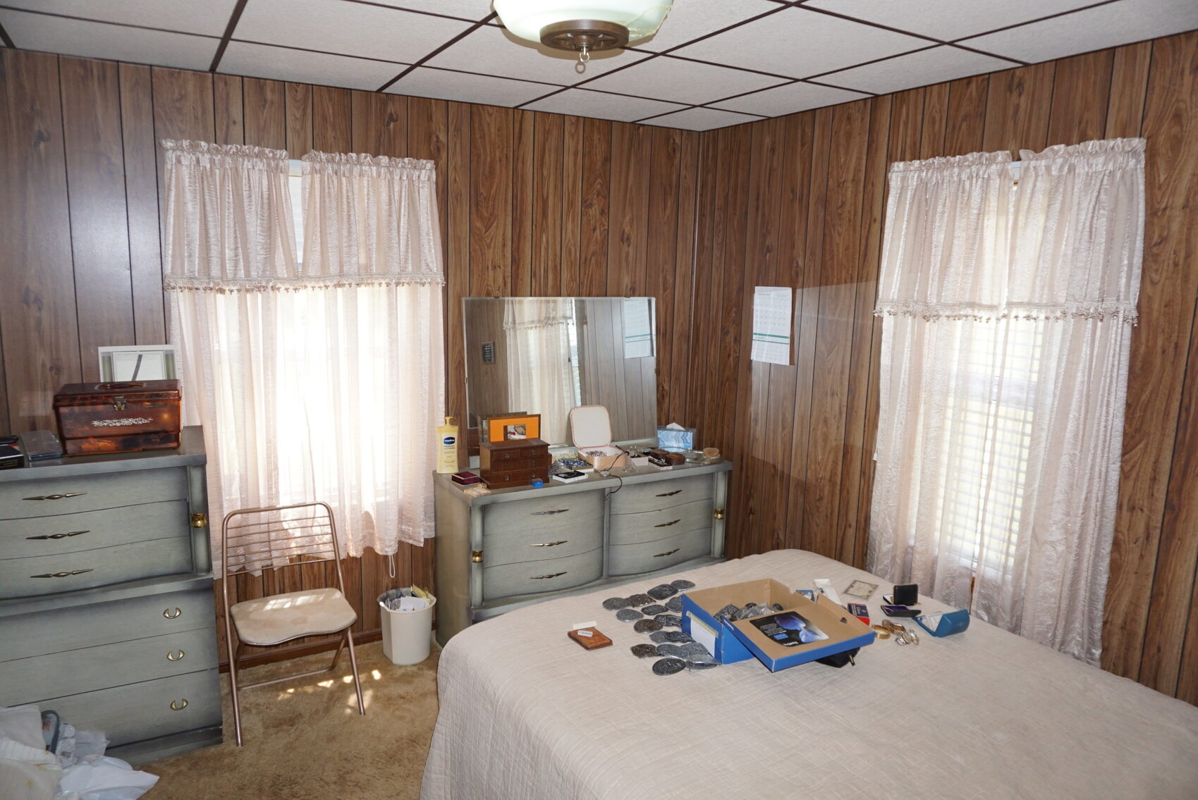 Image for ABSOLUTE LIVING ESTATE AUCTION 311 SOUTH ELM STREET BLUFORD, IL