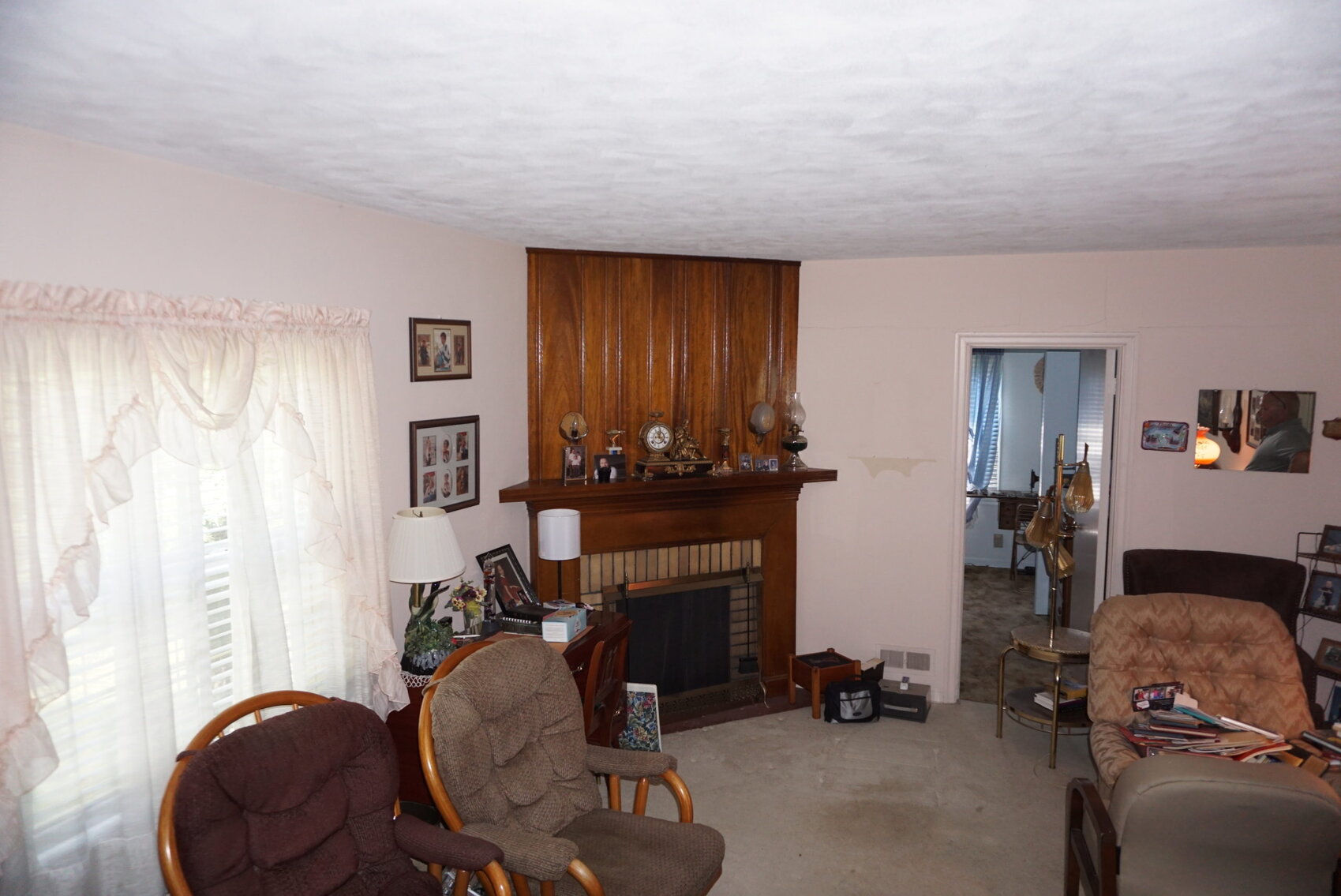 Image for ABSOLUTE LIVING ESTATE AUCTION 311 SOUTH ELM STREET BLUFORD, IL