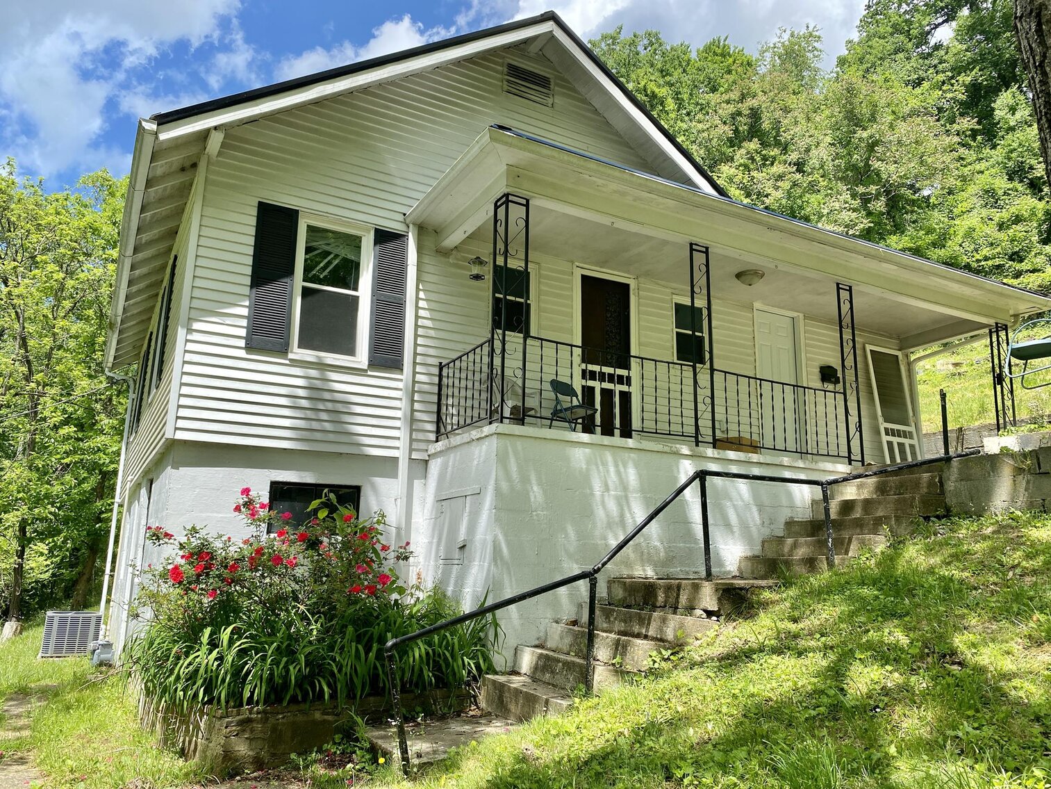 Image for SOLD $53,900 - 3 Bedroom in South Hills