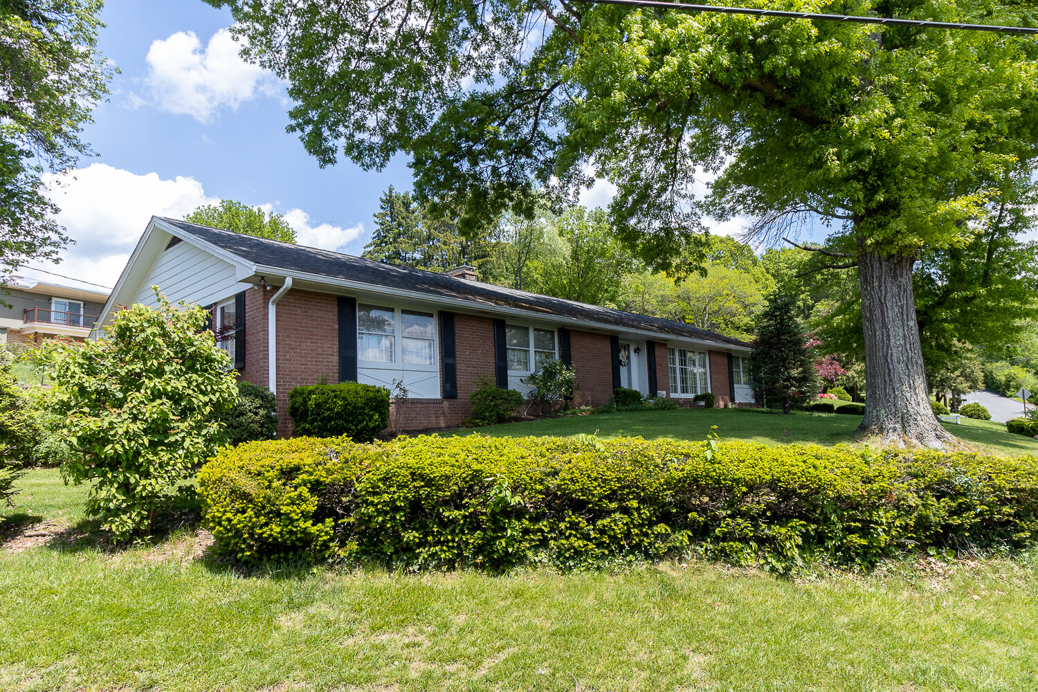 Image for SOLD $382,250 - Gorgeous 4 Bedroom Home on a Corner Lot in Suncrest