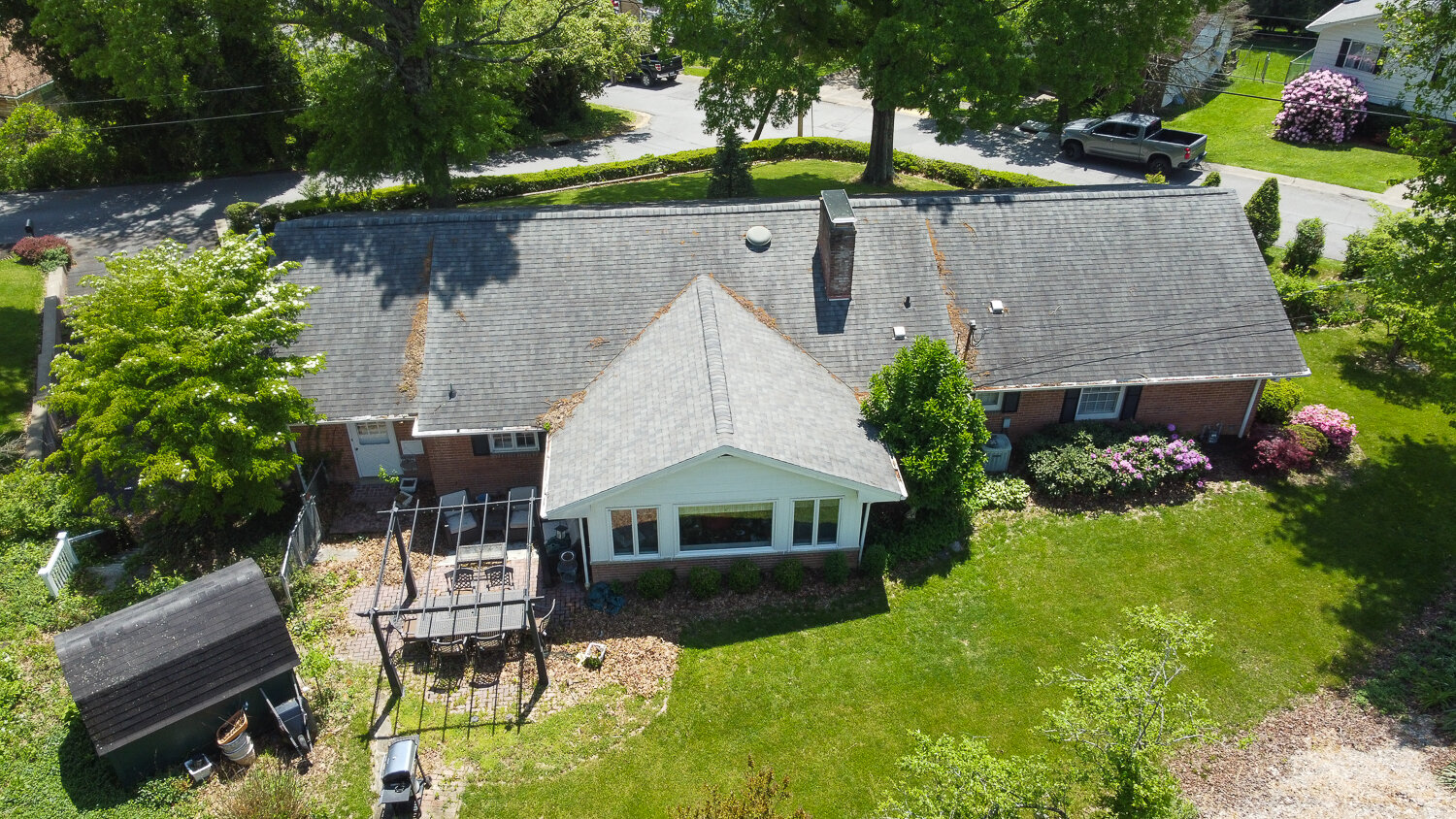 Image for SOLD $382,250 - Gorgeous 4 Bedroom Home on a Corner Lot in Suncrest