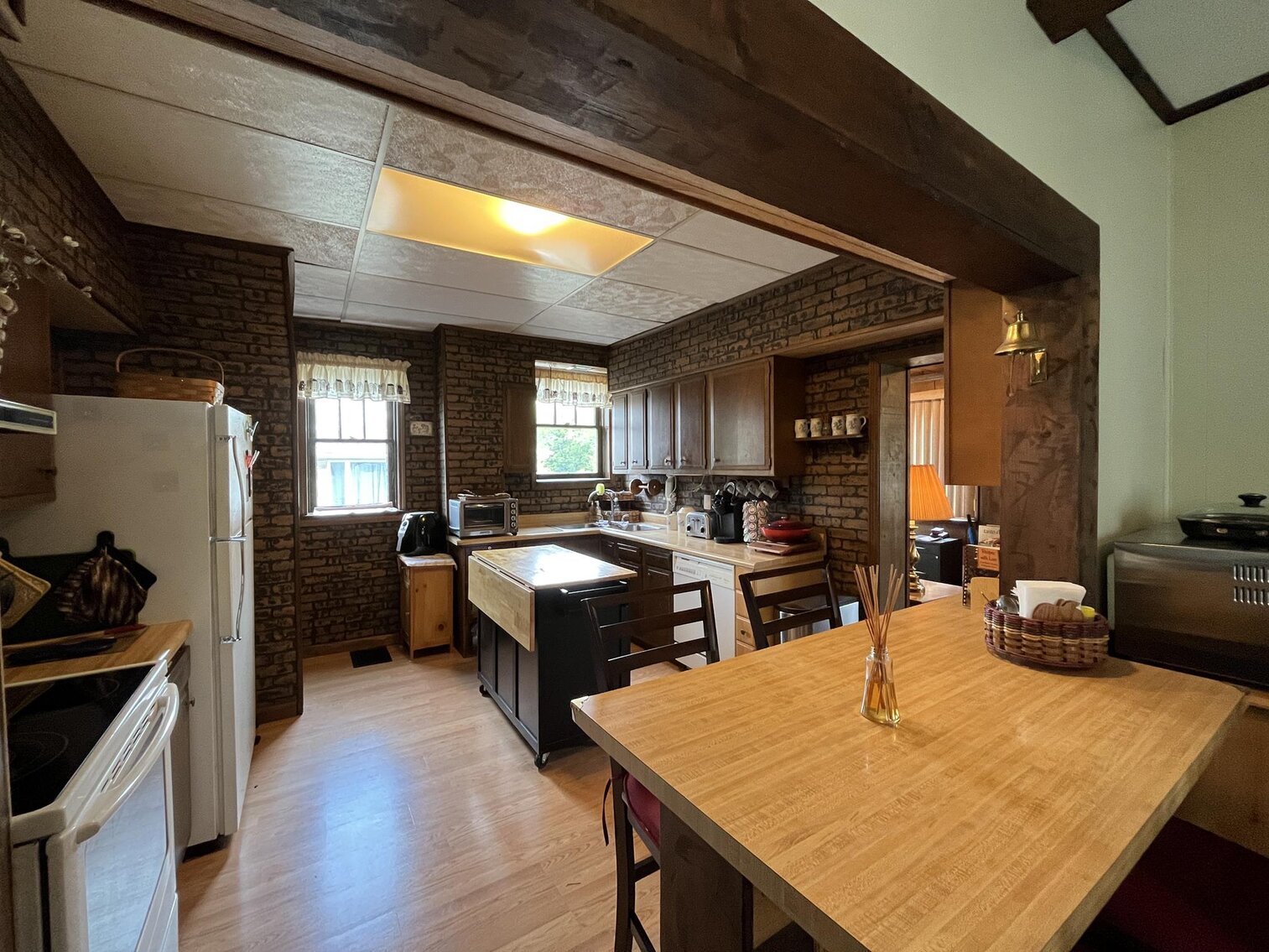 Image for SOLD $88,000 - Move-in Ready 3 Bedroom Selling to the Highest Bidder