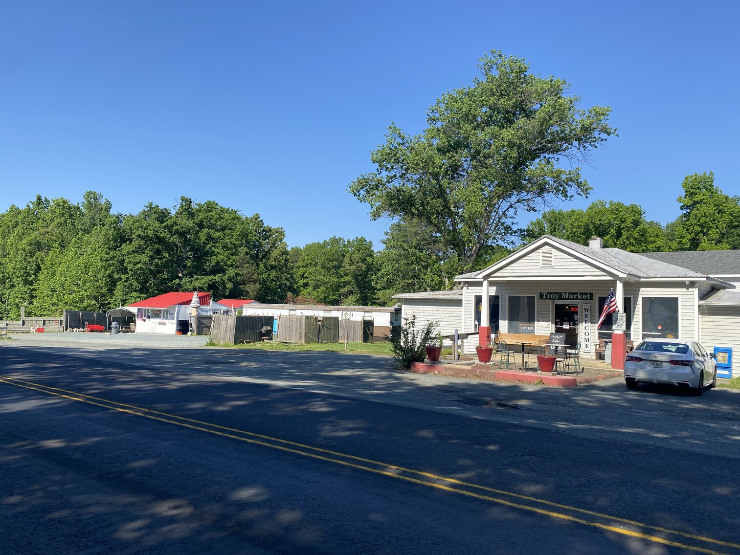 Image for Income Producing Commercial Opportunity - Excellent Exposure - High Traffic Counts - Zion Crossroads - 19321 James Madison Hwy. Troy VA