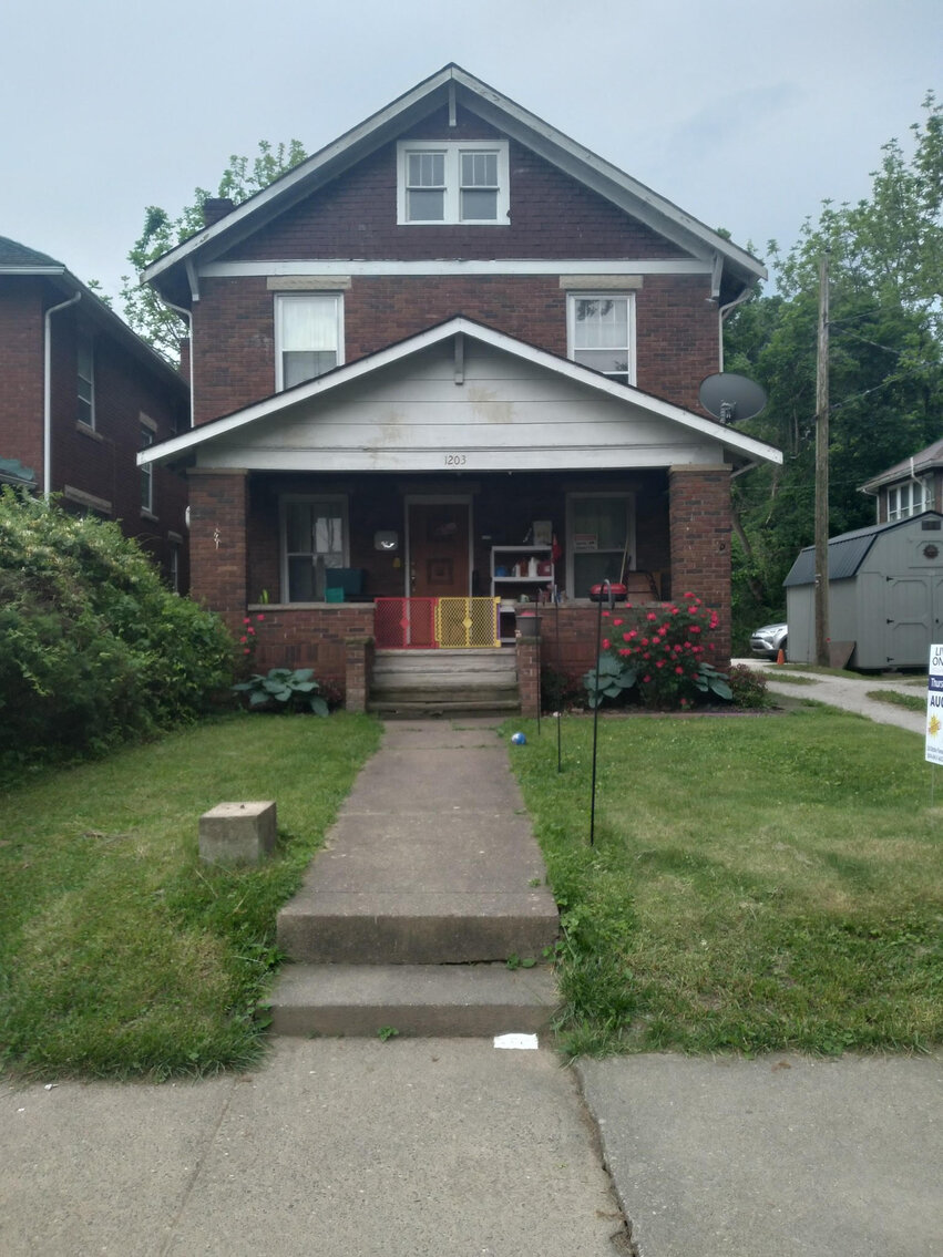 Image for SOLD - 11 Huntington Area Properties:  Bank-Ordered Sale