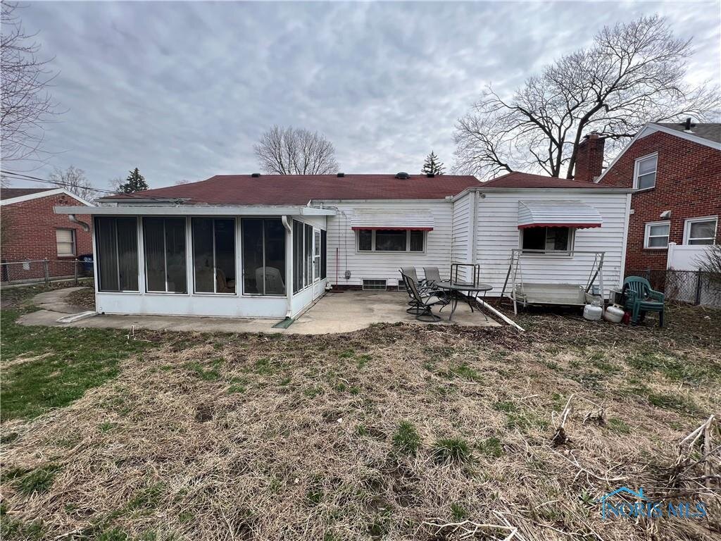 Image for MINIMUM BID AUCTION $49,000! 2738 Oxbridge