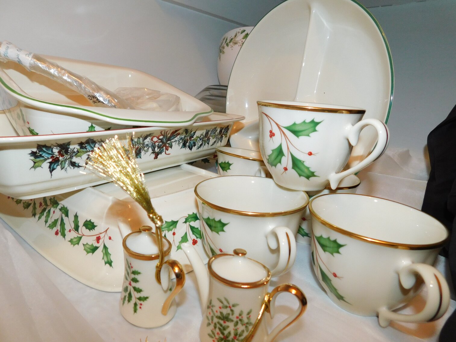 Image for Morgantown, WV – Online Estate Auction: Estate of Dr & Mrs. Irvin Snyder – Furniture, Glassware, Lenox China, Household Items & More