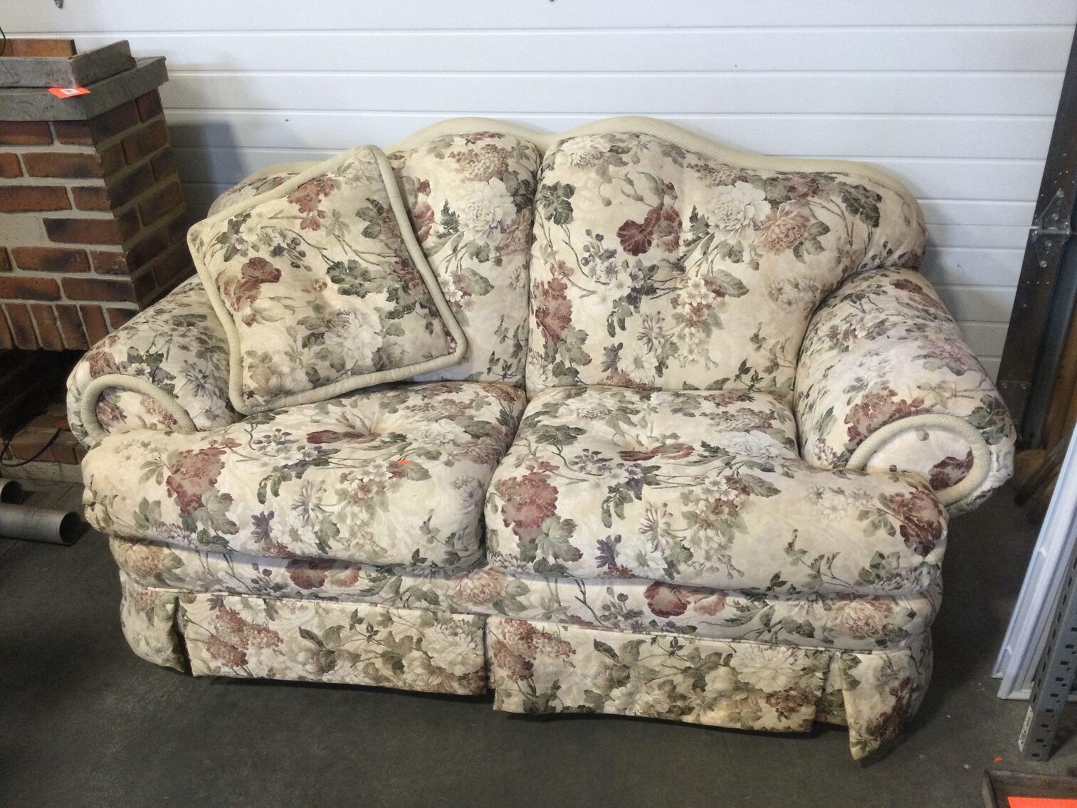 Image for Furniture, collectibles, household-New building North