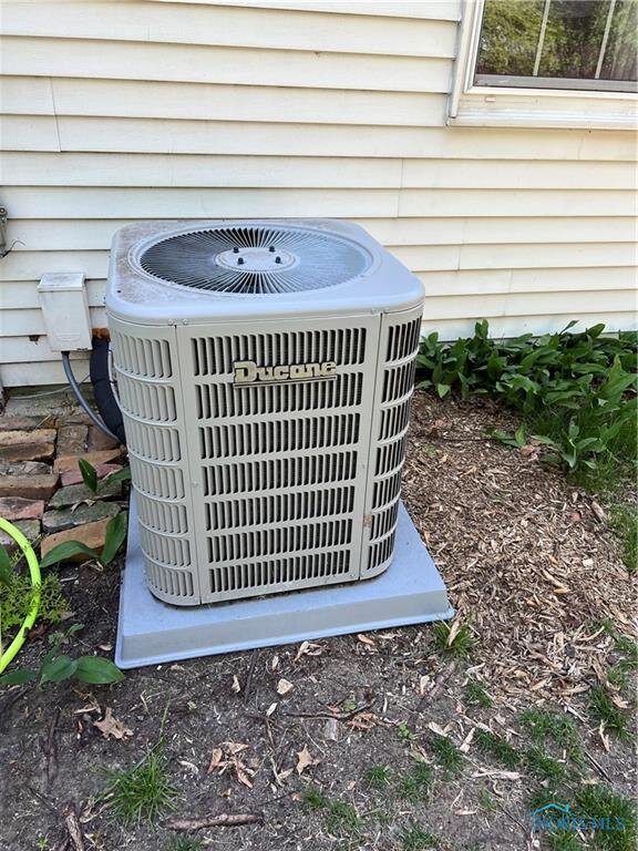 Image for MINIMUM BID AUCTION $209,000! 3856 Farmbrook Dr