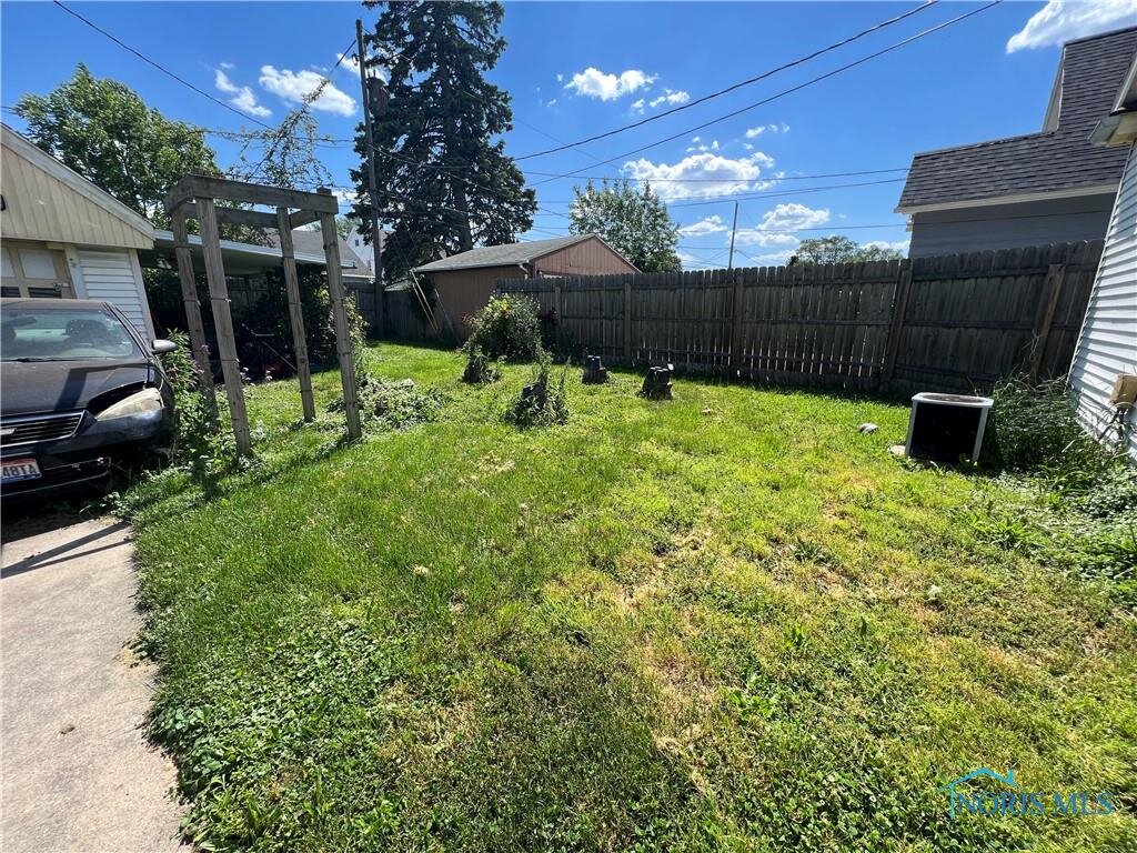 Image for MINIMUM BID AUCTION $35,000! 1479 Crestwood Rd