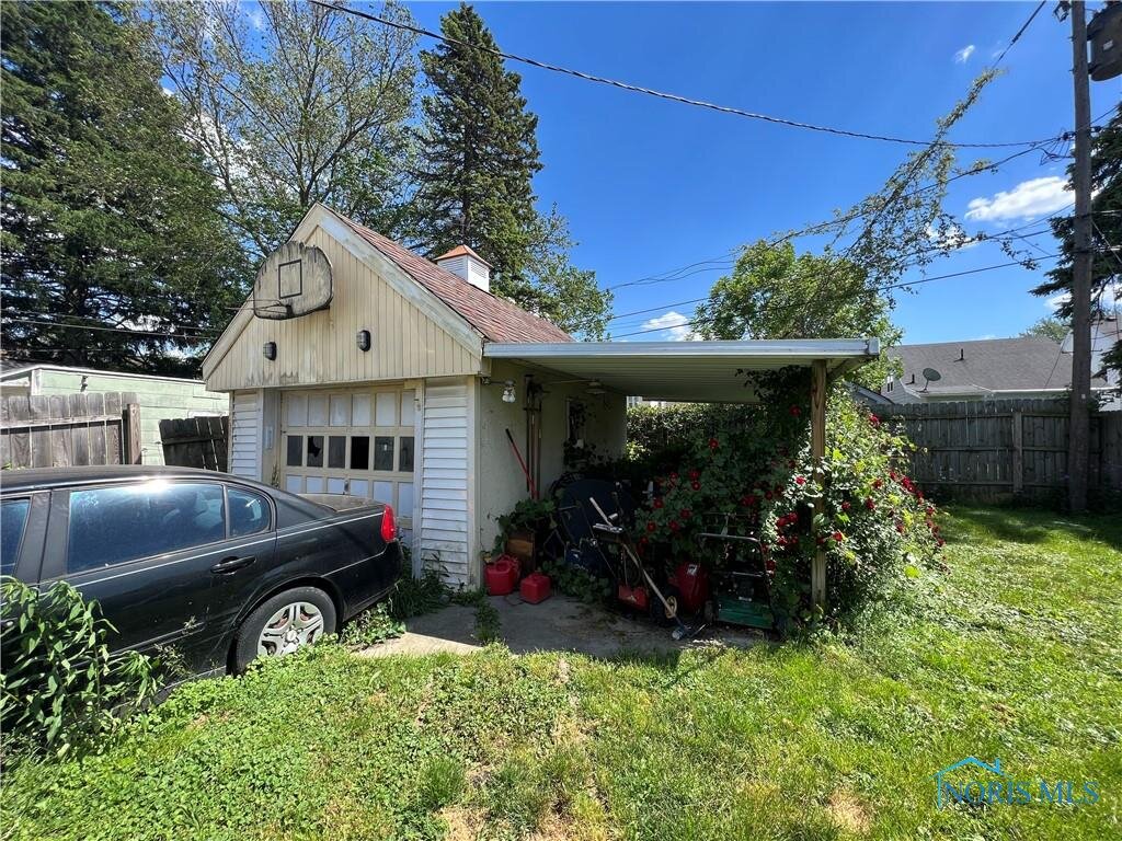 Image for MINIMUM BID AUCTION $35,000! 1479 Crestwood Rd