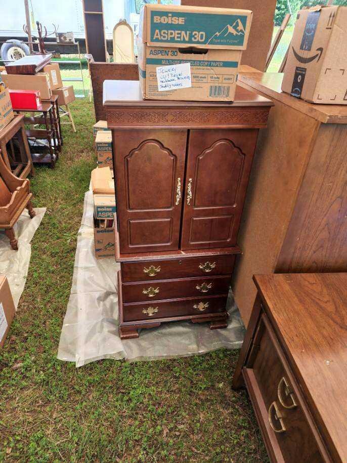 Image for The Upshaw Estate Live Auction