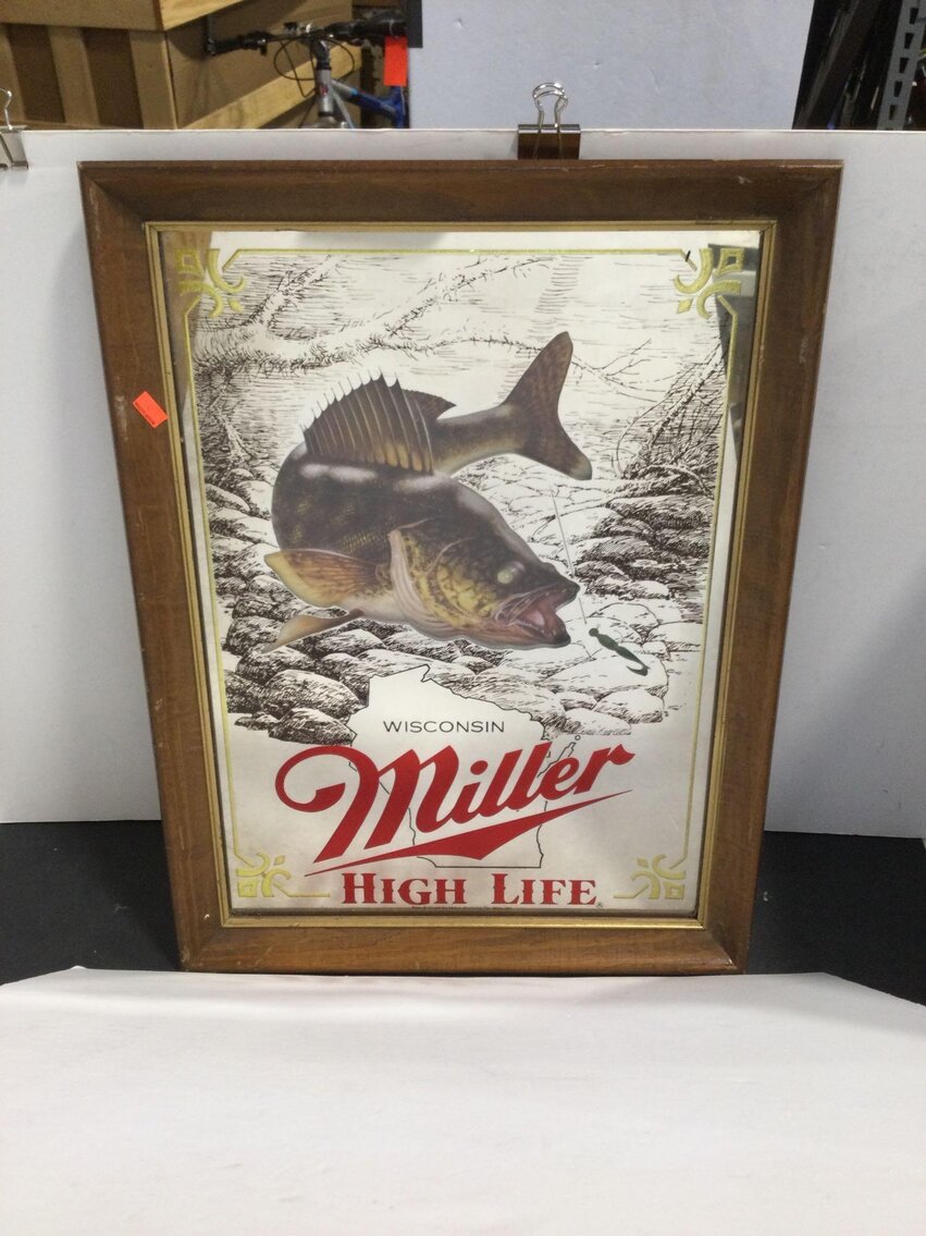 Image for Furniture, collectibles, household-New building south