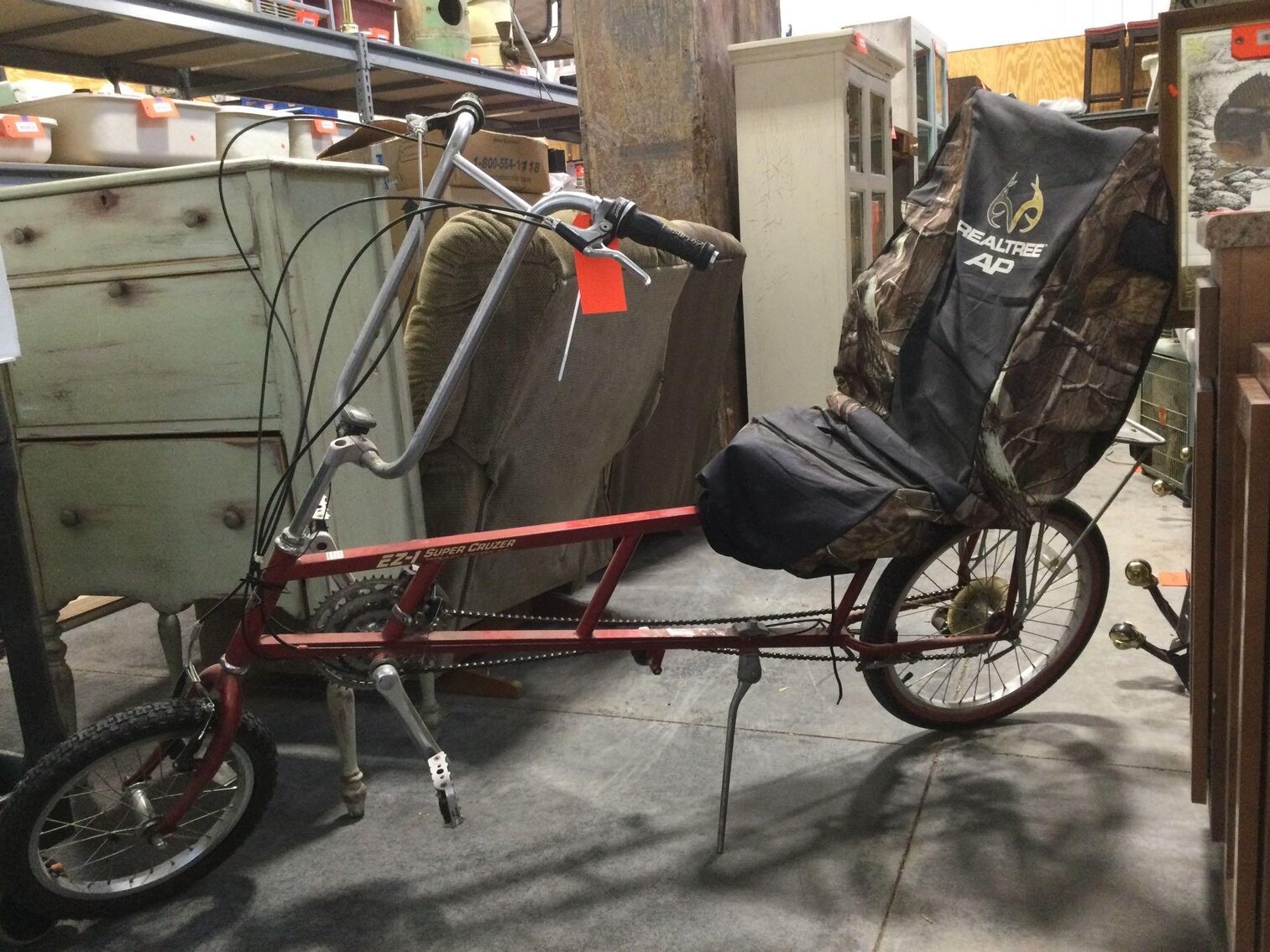 Image for Furniture, collectibles, household-New building south