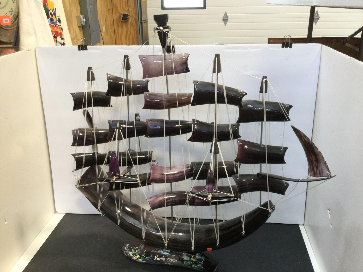 Image for Furniture, collectibles, household-New building south