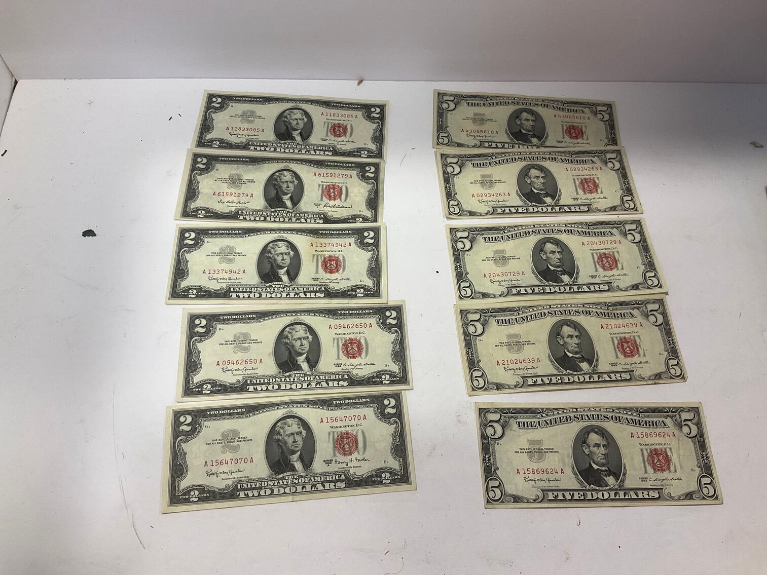 Image for Furniture, collectibles, household-New building south