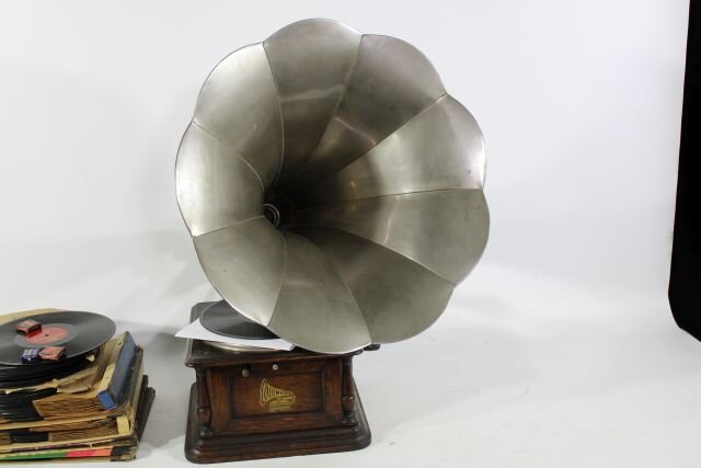 Image for UPDIKE FAMILY AUCTION