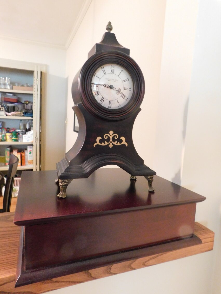 Image for Bridgeport, WV – Online Moving Auction: High Quality Furniture & Furnishings, Tools, Patio Furniture, and more!