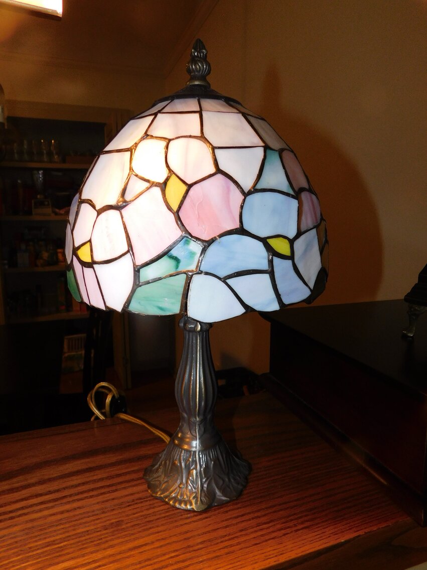 Image for Bridgeport, WV – Online Moving Auction: High Quality Furniture & Furnishings, Tools, Patio Furniture, and more!