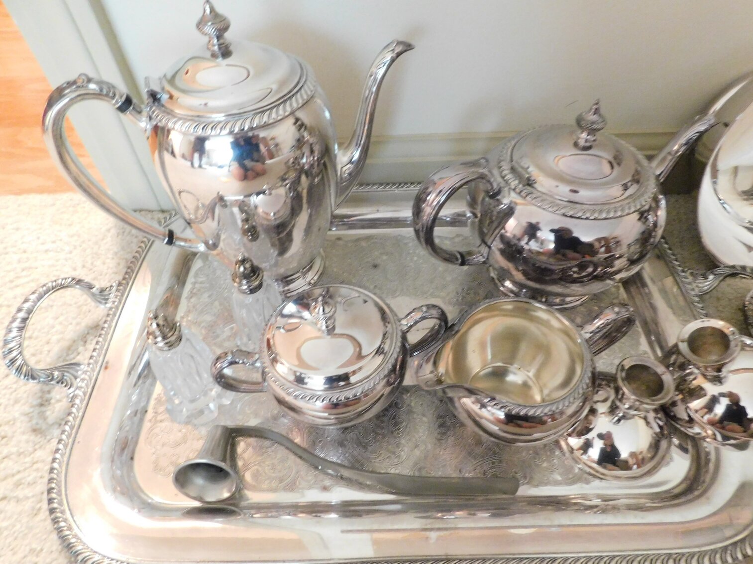 Image for Bridgeport, WV – Online Moving Auction: High Quality Furniture & Furnishings, Tools, Patio Furniture, and more!