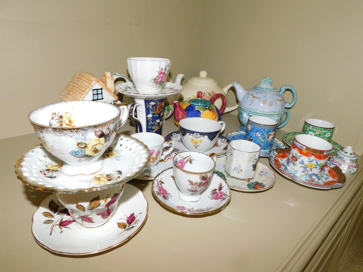 Image for Bridgeport, WV – Online Moving Auction: High Quality Furniture & Furnishings, Tools, Patio Furniture, and more!