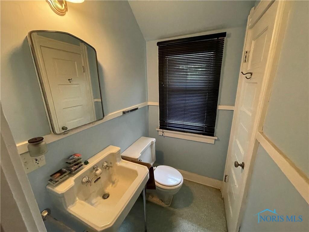 Image for MINIMUM BID AUCTION $99,000! 3728 Suder