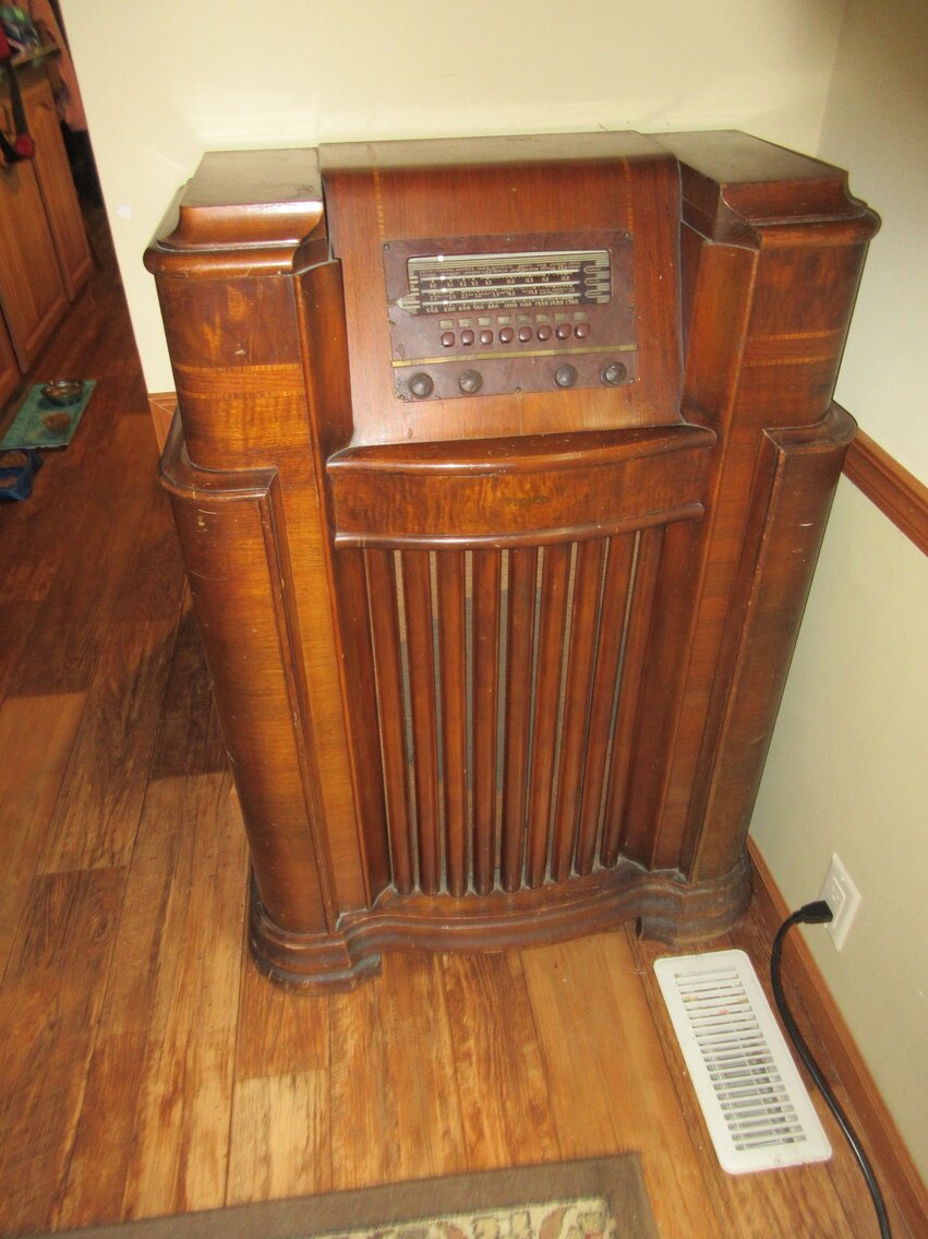 Image for Glenville, WV - Online Moving Auctions! 16 Honda CR-V, Household Items, Tools, Ammo & More!