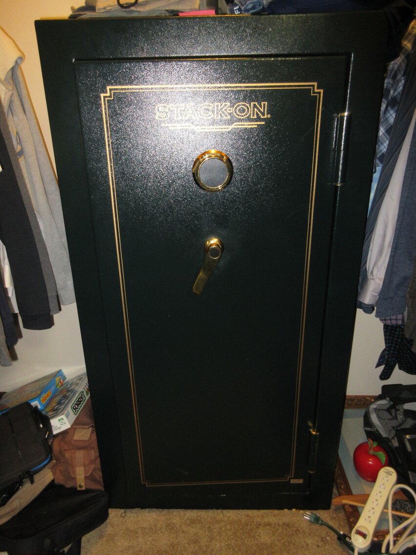 Image for Glenville, WV - Online Moving Auctions! 16 Honda CR-V, Household Items, Tools, Ammo & More!