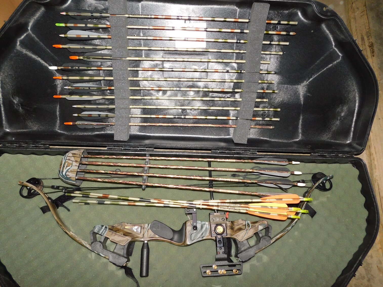 Image for Rivesville, WV – Estate of Richard Bleigh: Guns, Coins, Ship Equipment & Tools, Furniture, and more!