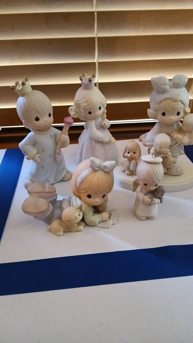 Image for Charleston, WV – Fenton Glassware, Furniture, Collectibles, and more!