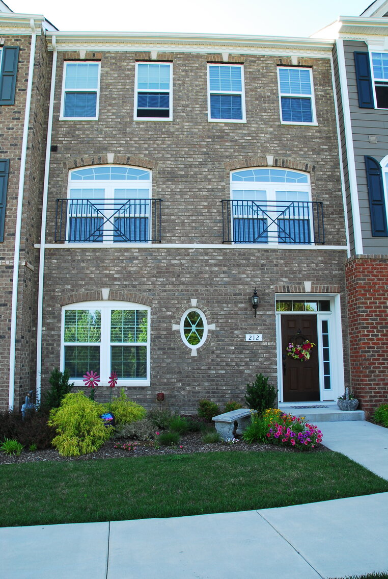Image for Luxurious Townhome - Short Pump, VA - Sought After West Broad Village - 212 Geese Lndg, Glen Allen, VA 23060
