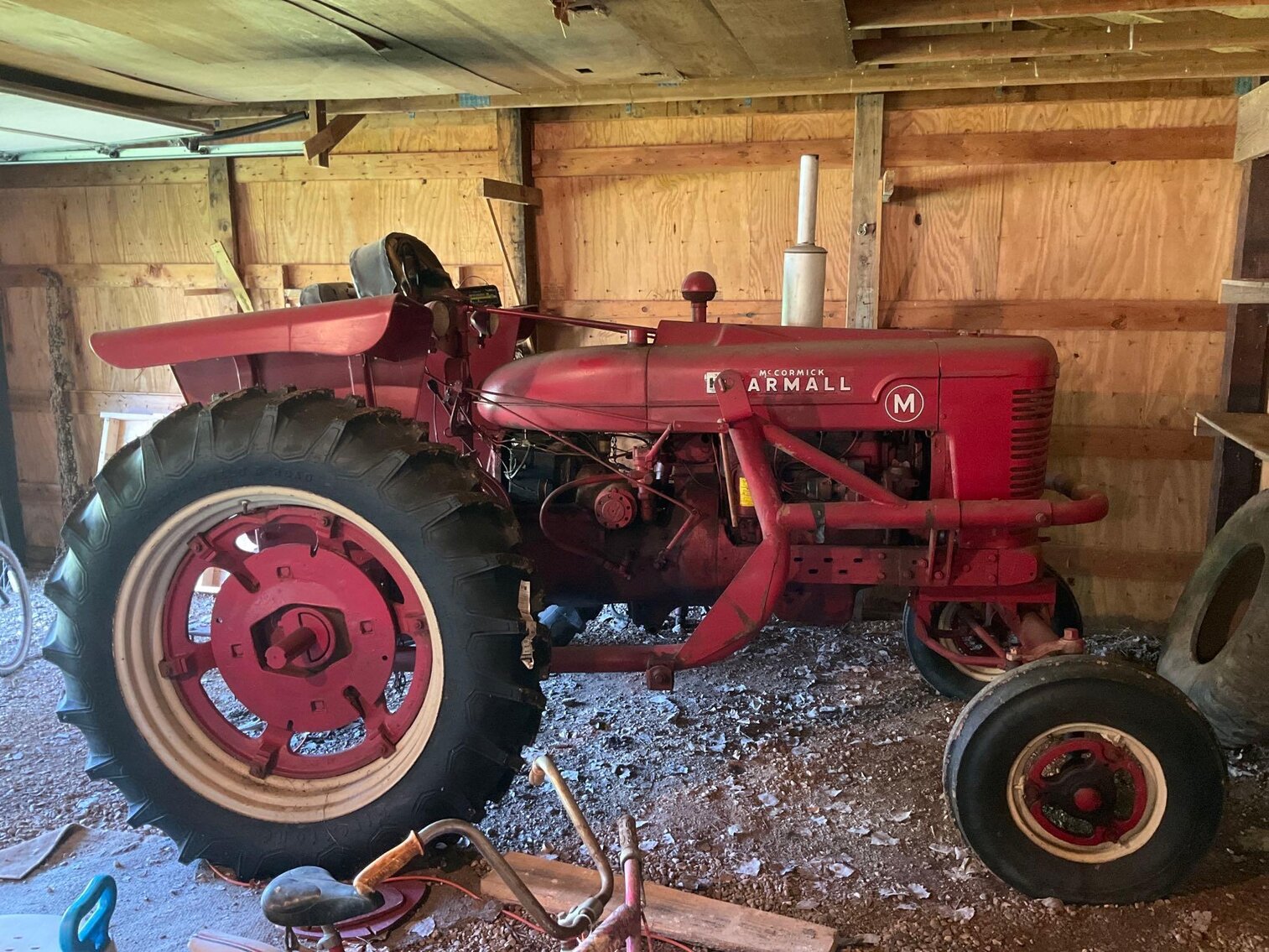 Image for Tractors, tools, furniture, collectibles-Creekview Rd