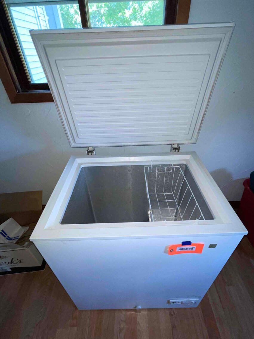 Image for Tractors, tools, furniture, collectibles-Creekview Rd