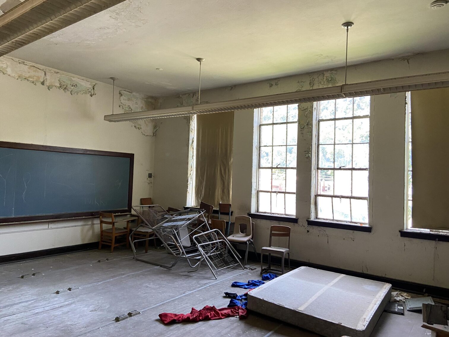 Image for SOLD $42,350 - Large Commercial Building with I-64 Visibility Selling to the Highest Bidder