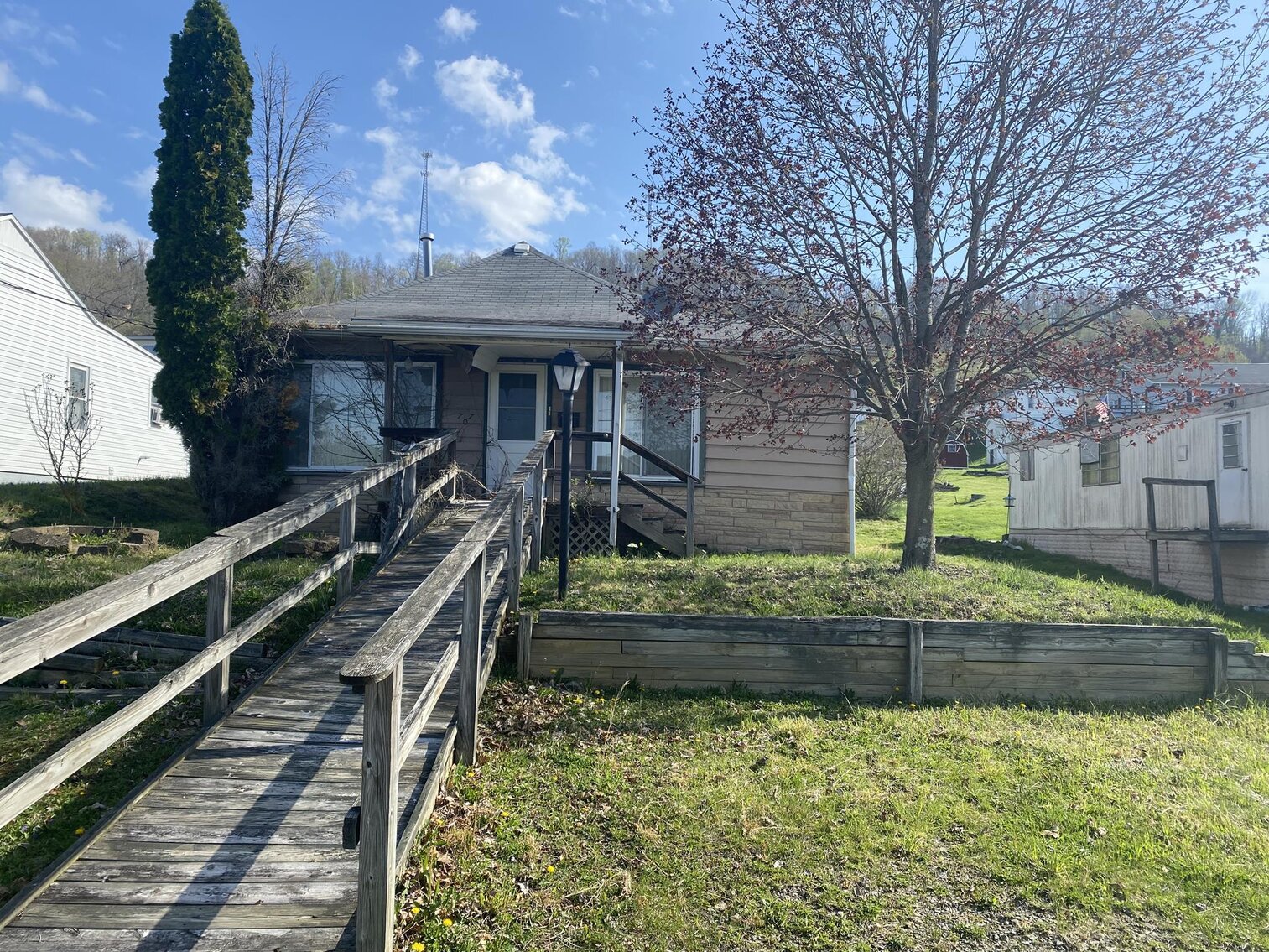 Image for SOLD $36,300 - 2 Bedroom Project Home Selling to the Highest Bidder